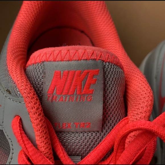 Size 7.5 Nike Training Flex TR2 Runners - Picture 3 of 7